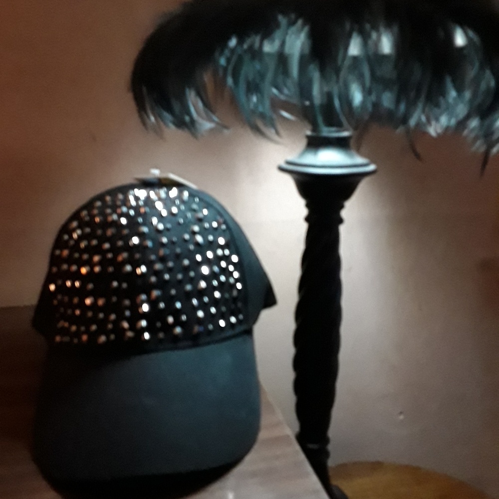 ⚡Womens black studded baseball hat - Picture 1 of 5